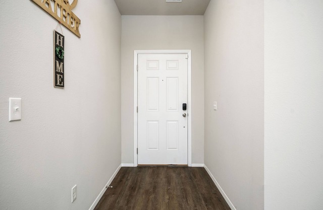 Stylish 3BR Home in Broken Arrow - Luxury, Comfort & Style