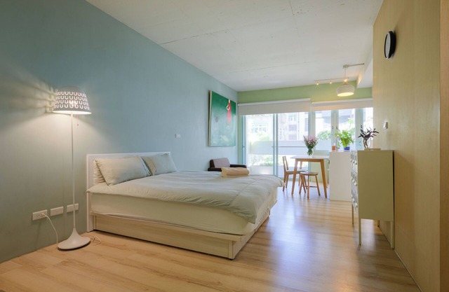 Stylish 3F Studio, Core Taipei, Elevator, AC, 1 unit in a floor, Walk to MRT