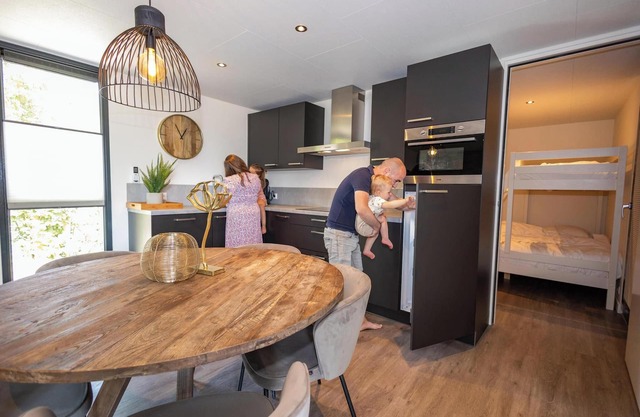 Stylish 5-person forest house with spacious terrace and forest views – ideal for families or small groups seeking peace and comfort.