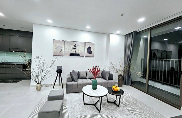 Stylish and Spacious 120m2 apartment with 3 cozy bedrooms in brilliant Hà Nội