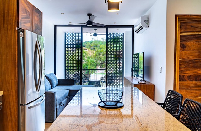 Stylish Beach Condo in Santa Cruz – Just Minutes from the Beach