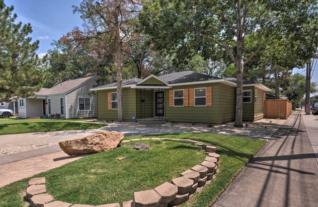 Stylish Home - Walk to Texas Tech University!