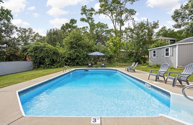 Stylish Indy Retreat w/Heated Saltwater Pool/Games/Fire Pits, Sleeps 12