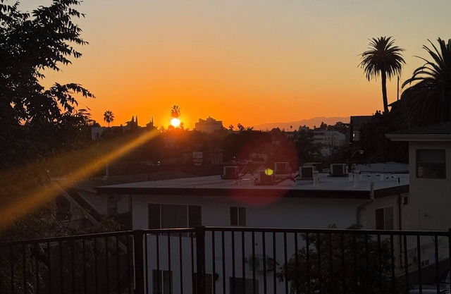 Stylish LA Getaway/2BR Near Hollywood, Dodger Stadium & Downtown