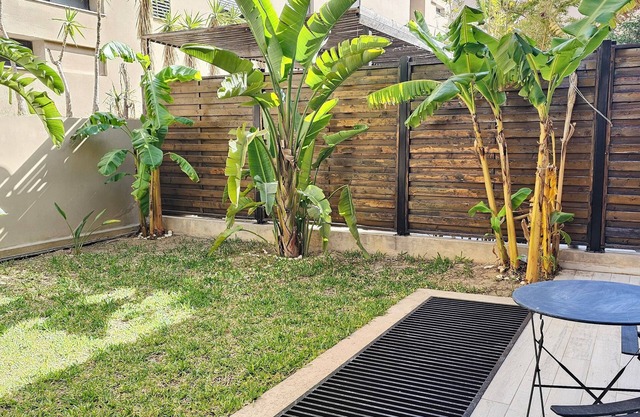 Stylish Luxe House with Garden Marsa