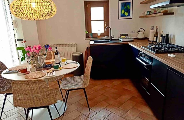 Stylish Umbrian apartment garden pool nr Orvieto