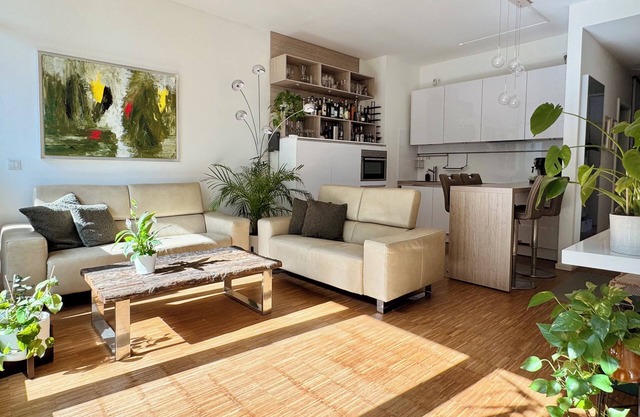 Stylish Urban Apartment in the Heart of the HafenCity