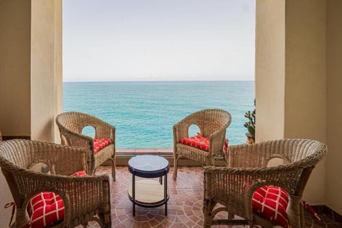 Suite house on the sea