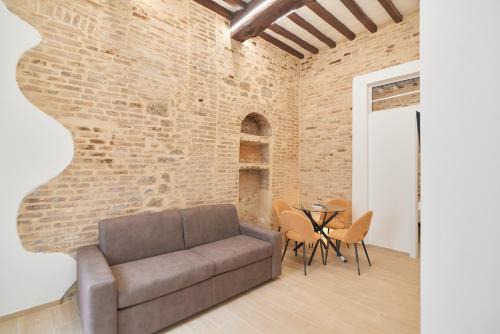 Suite n10 - Modern flat in historic center
