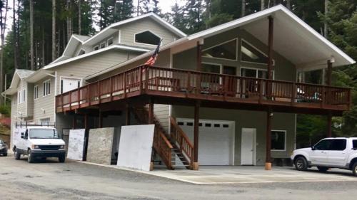 Suite Rock near glacier and Auke Bay harbor -DISCOUNTS ON TOURS!