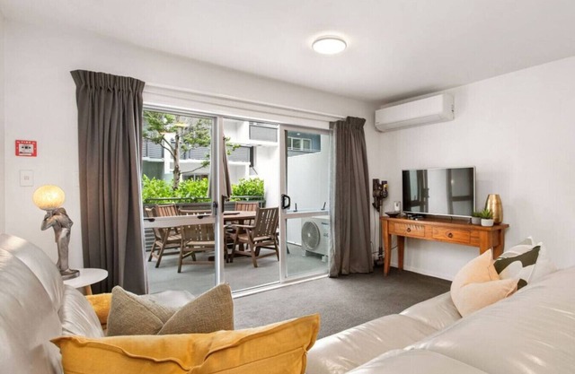 Summer Fun | Free Secure Parking | Pool | Gym