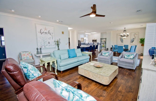 Summer Winds B-601, Oceanfront Condo in Indian Beach, NC!
