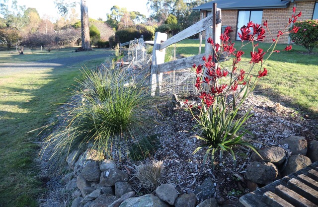 Summit Accommodation in rural peace10 mins from Launceston