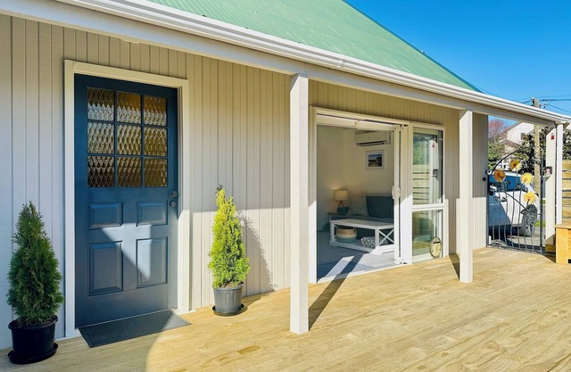 Sumner Beach Retreat