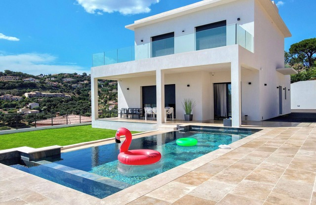 Sumptuous Contemporary New Villa with Sea and Golf Views