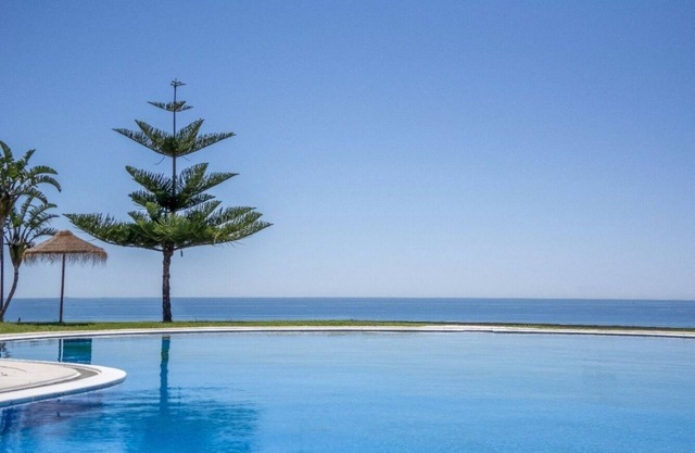 sun, beach and luxury Coloso - 7 people + cot