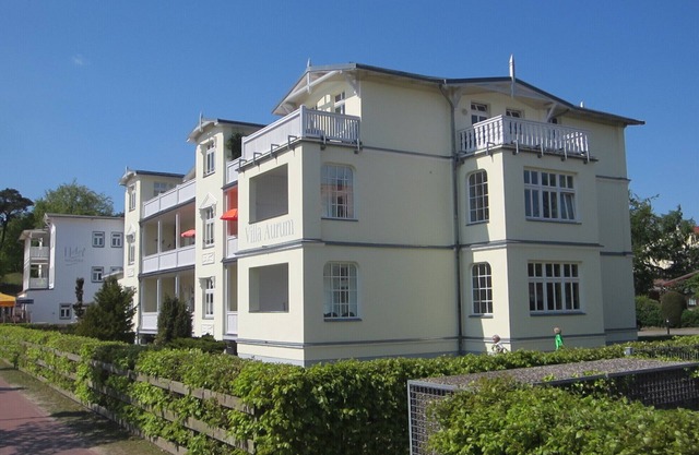 Sun-drenched apartment for 5 pers. in Graal-Müritz