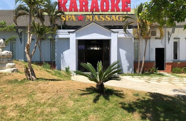 Sun & Sea Resort- VIP Unit 4 (Lagoon Vip/Garden Vip view)