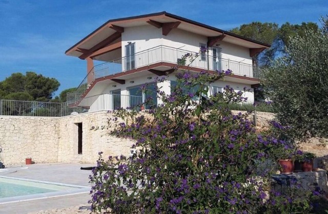 Sun Villa with pool