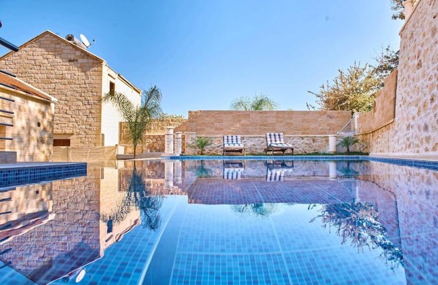 Sunaktis luxury villa