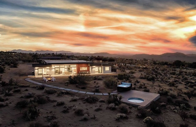 SunDrop | Cowboy Pool, Hot Tub & Views!