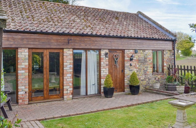 Sunflower Holiday Cottage