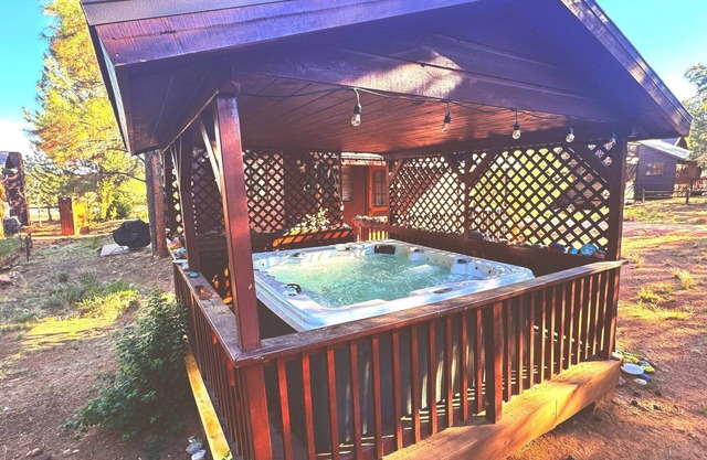 Sunflower - Pet Friendly Escape to Rim Country w/Hot Tub