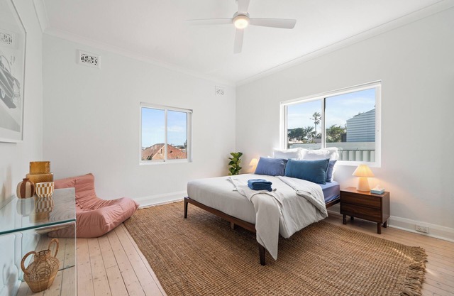 Sunny 1-Bedroom Apartment in Tamarama
