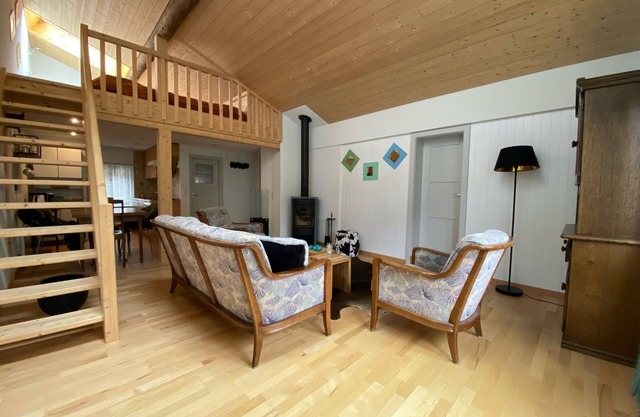 Sunny 2.5 room duplex vacation apartment in the Lötschental.