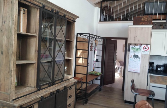 Sunny Apartment, quiet but central, luxury equipped, open kitchen