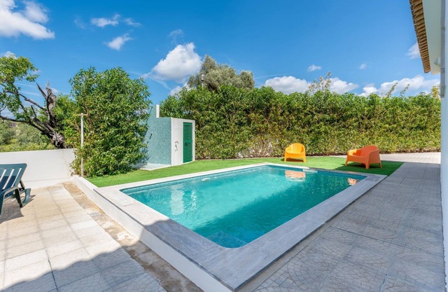 Sunny & Calm 4 BDR House W/Pool by Lovelystay