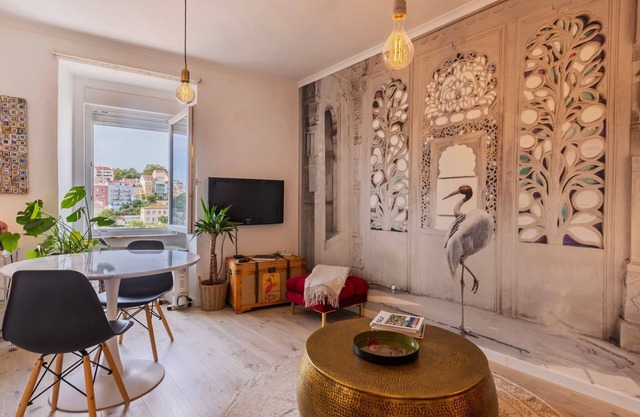 Sunny Design Apt in Praça das Flores by LovelyStay