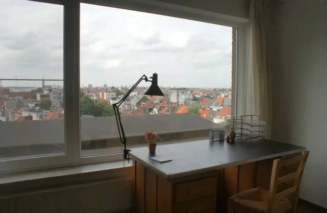 Sunny Rooftop Apartment