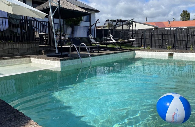 Sunny Summery House with Large Pool