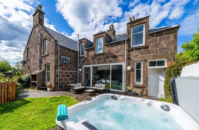 Sunnybrae House, Stonehaven