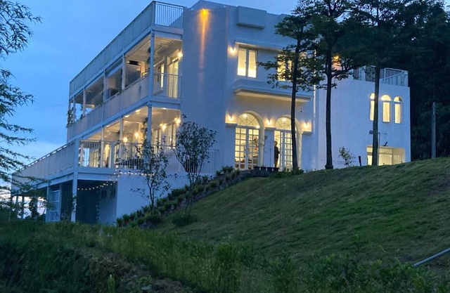 Sunrise Yunqi Teahouse