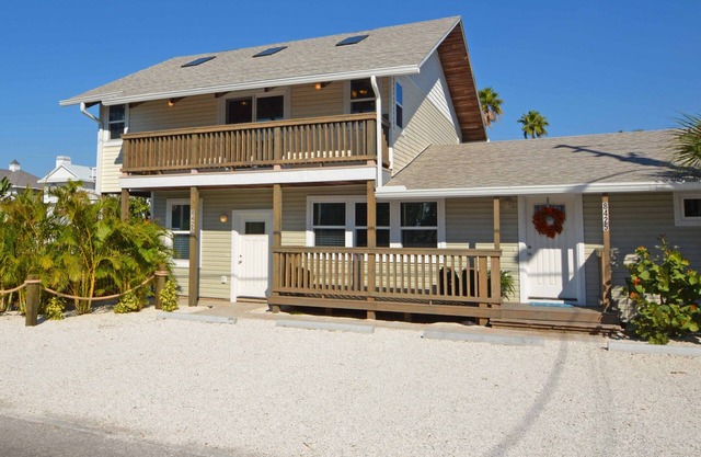 Sunset Beach Cozy boutique cottage with all the must have beach amenities