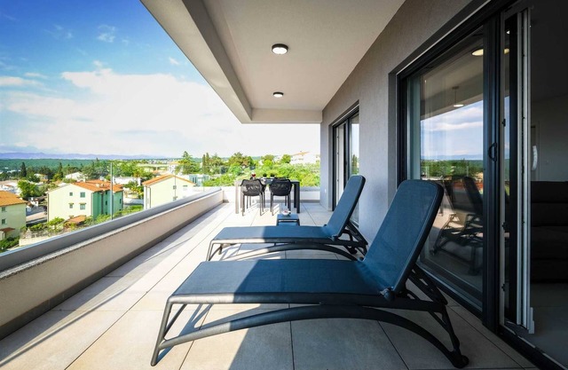 Sunset Royal Apartment II. with a beautiful Seaview