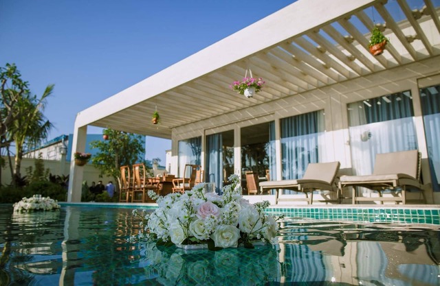 Sunset Side Villa (Saigon River View)