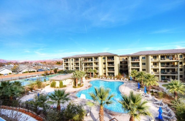 SunView at Estancia-Luxury Resort-Adventure awaits!