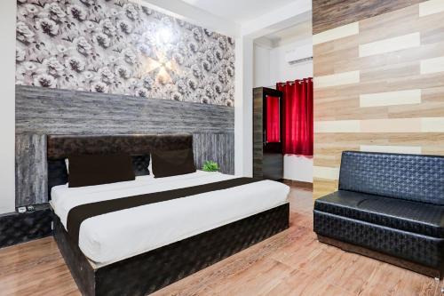 Super Collection O Guna Railway Junction Formerly Shanti Heritage