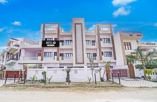 Super Hotel O Garden View Vrindavan Lucknow