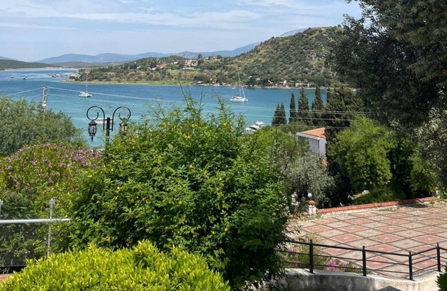 Superb Flat with Shared Pool in Cesme