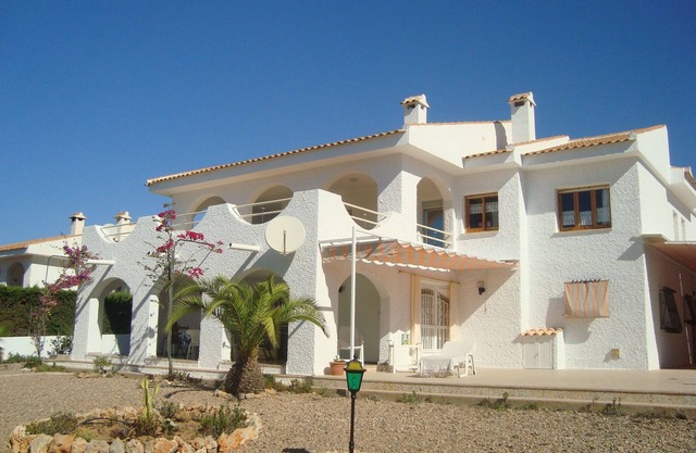 SUPERB VILLA LA AZOHIA - 7 people, ground floor 400m from San Ginès beach