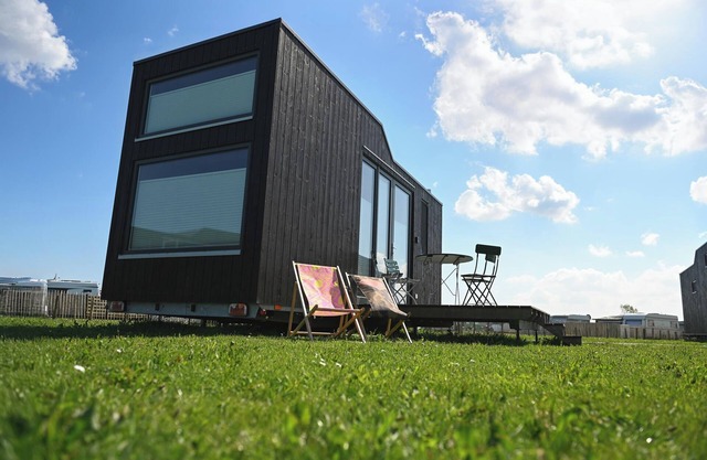 Sustainable overnight experience in the Green Tiny House Nature on the North Sea