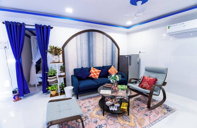 Swank by the Bay, 1BHK Sea-Side Apartment, Bandra West