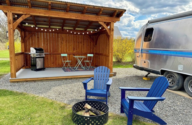 Sweet Vintage Airstream in FLX Wine Country