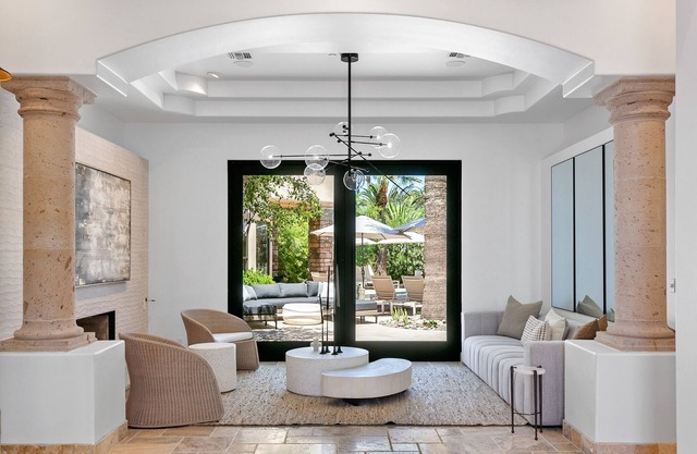 SWSS - Luxe 8-bedroom retreat w/golf sim, wellness room. Perfect for corporate getaways. - HIDDE.