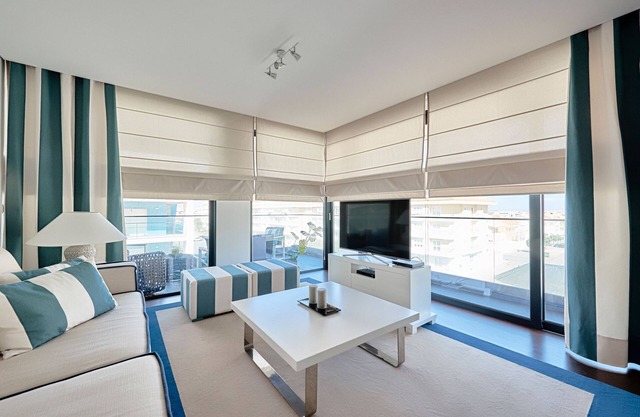 T2 Beachfront with Wraparound Terrace - Praia da Barra - Casa Indigo