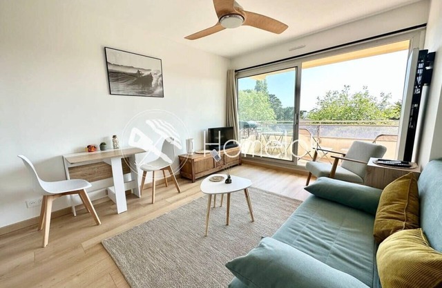 T2 refait à neuf – À 2 pas du bourg et des plages